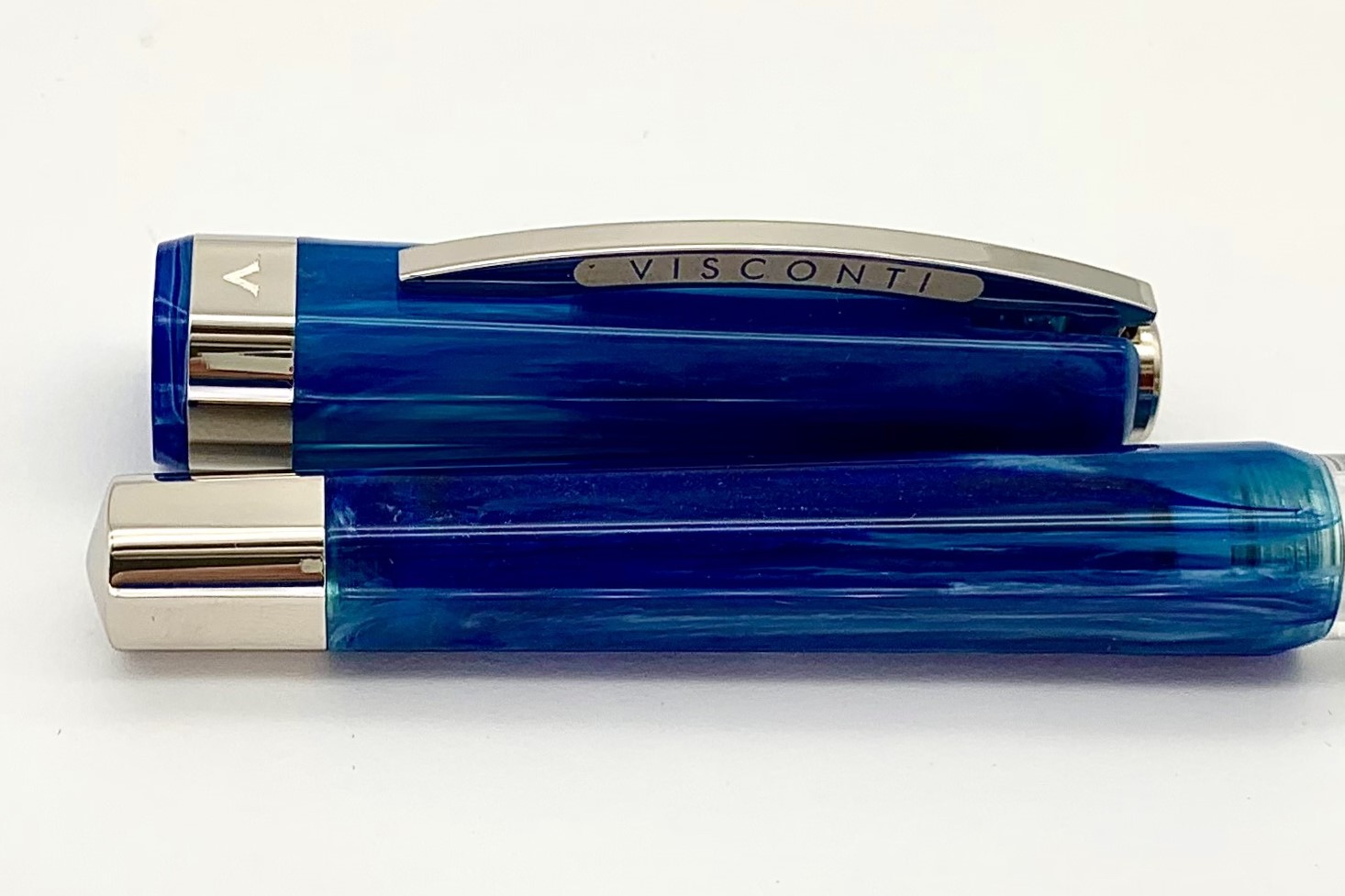 ViscontiOperaDemoCarouselBlueCottonCandyFountainPen_I